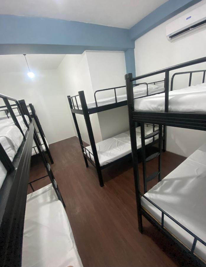 Lime Lite Manila Hostel ماكاتي المظهر الخارجي الصورة