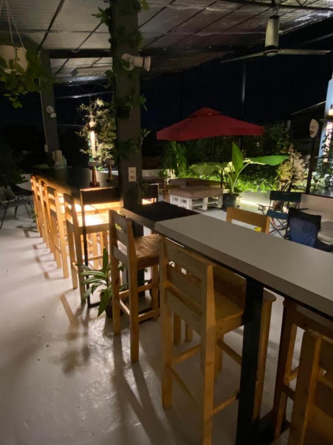Lime Lite Manila Hostel ماكاتي المظهر الخارجي الصورة