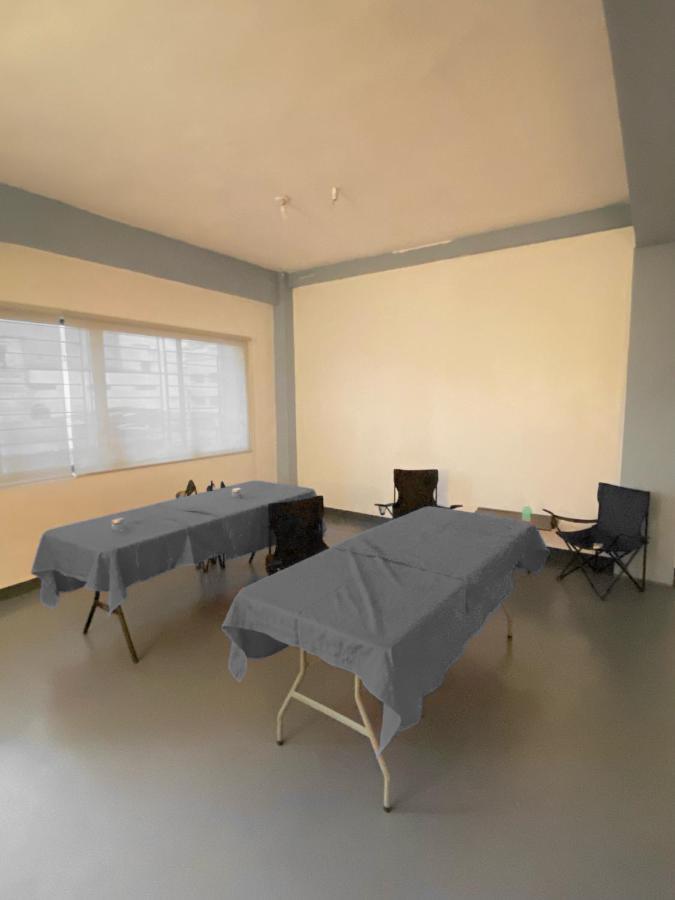 Lime Lite Manila Hostel ماكاتي المظهر الخارجي الصورة