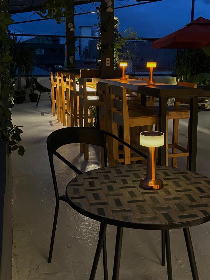 Lime Lite Manila Hostel ماكاتي المظهر الخارجي الصورة